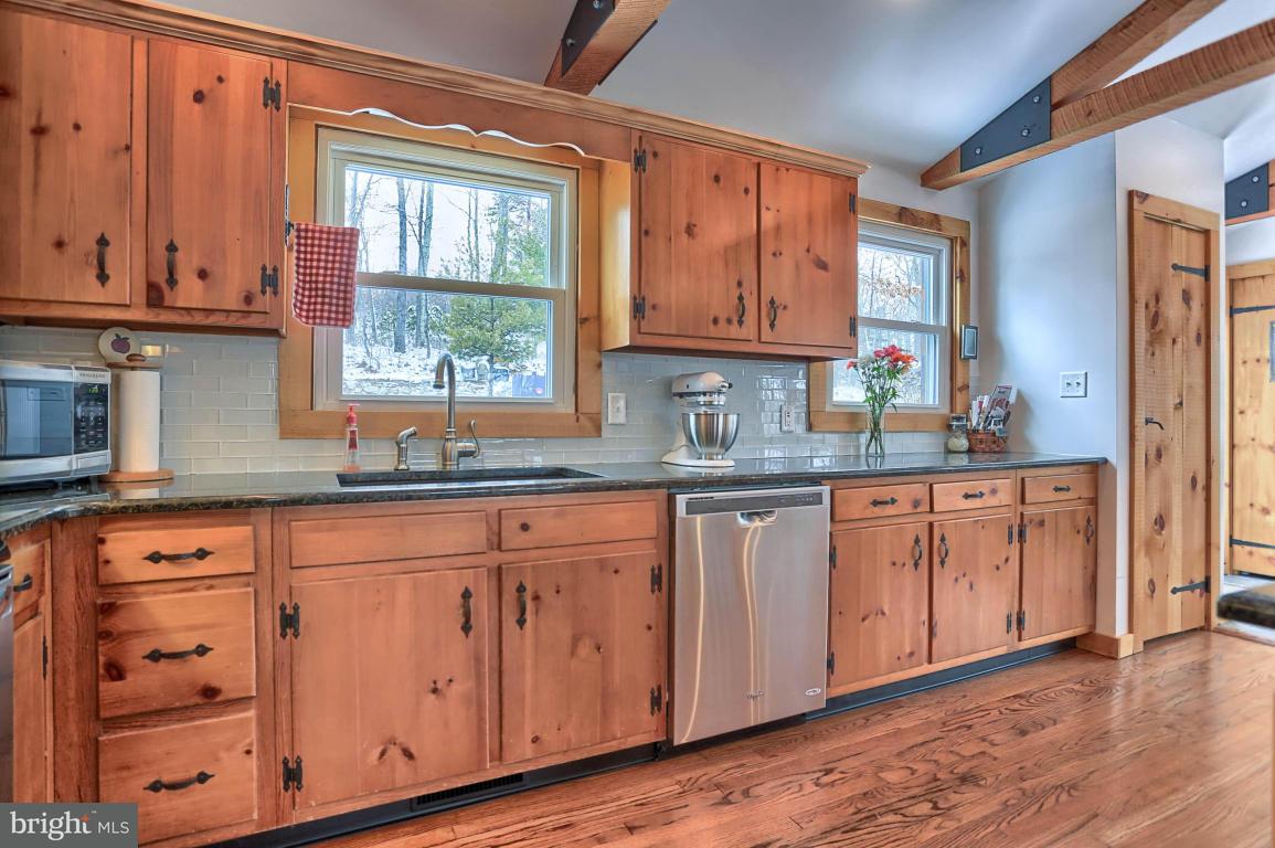 15 Woodview Road Biglerville, PA 17307 - Photo 8 of 66 Gallery Image 8