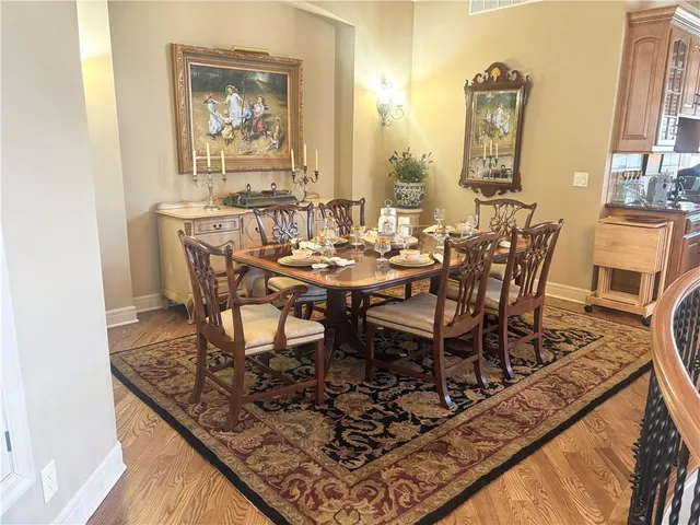 $1,250,000 | 6412 Muirfield Street, Parkville, MO 64152