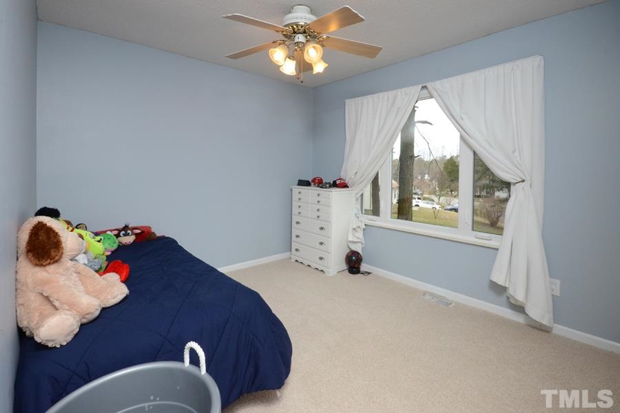 2401 Boothbay Court Raleigh, NC 27613 - Photo 13 of 21