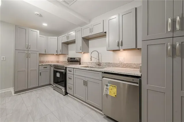 a view of an outdoor space