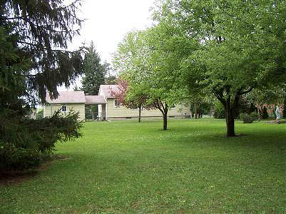 3158 West Carpenter Road Flint, MI 48504 - Photo 4 of 12 20156964-3.JPG