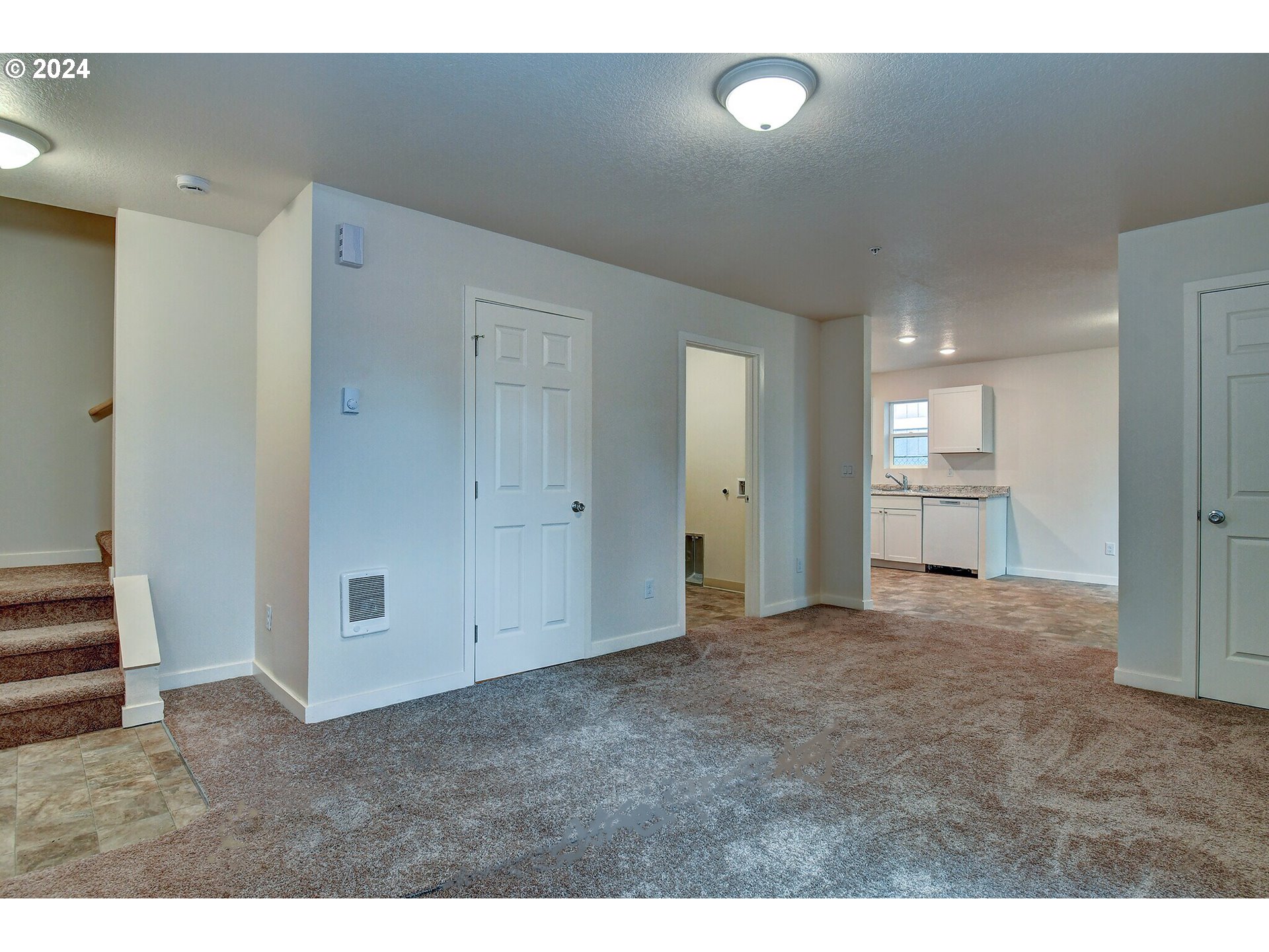 259 20th Avenue Longview, WA 98632 - Photo 3 of 15