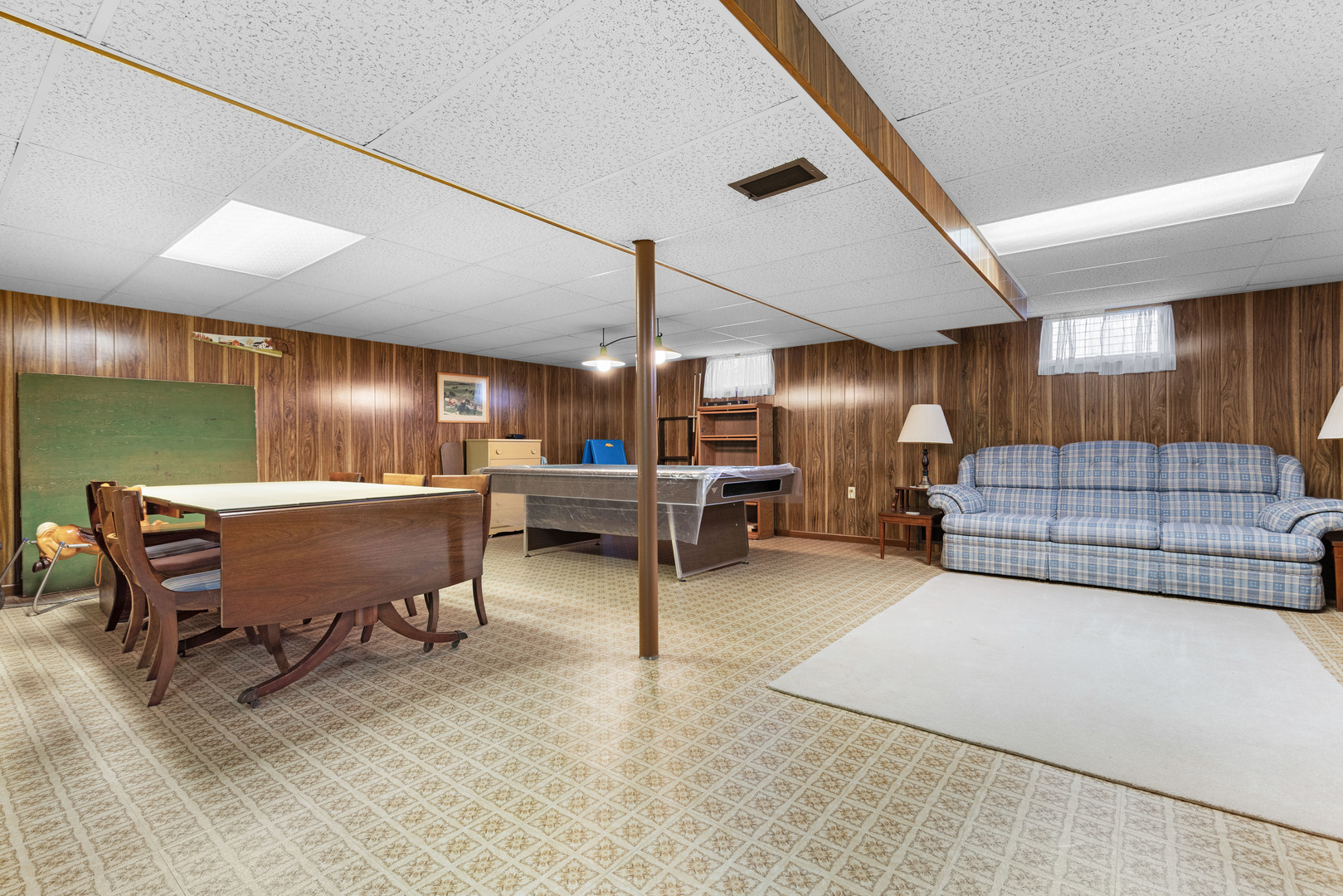 539 Riley Drive Marengo, IL 60152 - Photo 12 of 17 a living room with furniture and a flat screen tv