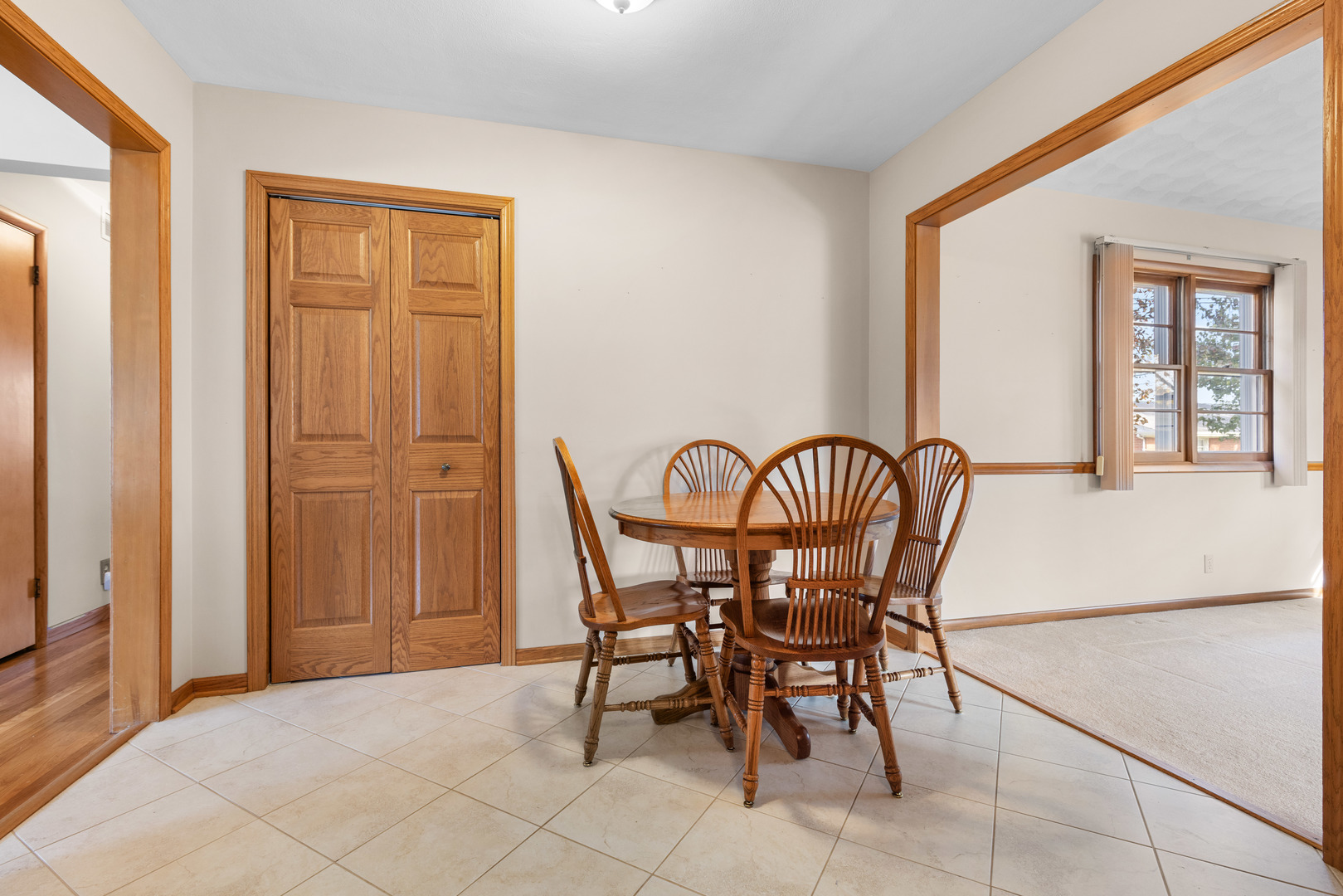 539 Riley Drive Marengo, IL 60152 - Photo 6 of 17 a view of a dining room with furniture and window