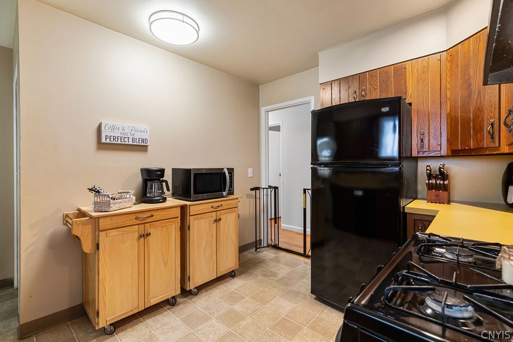 210 Jane Drive Camillus, NY 13219 - Photo 15 of 32