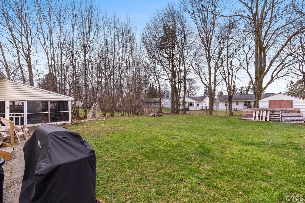 210 Jane Drive Camillus, NY 13219 - Photo 30 of 32