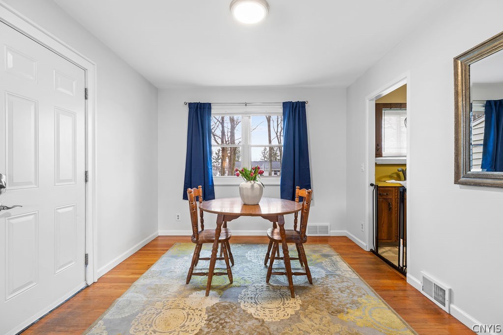 210 Jane Drive Camillus, NY 13219 - Photo 9 of 32