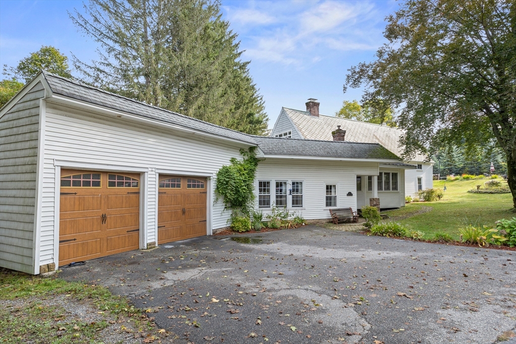 11 Graniteville Road Westford, MA 01886 - Photo 6 of 37