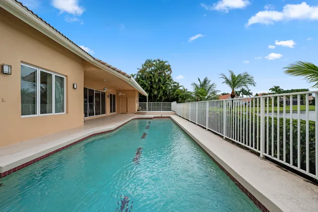 $975,000 | 10670 Stonebridge Boulevard, Boca Raton, FL 33498