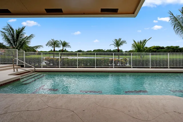$975,000 | 10670 Stonebridge Boulevard, Boca Raton, FL 33498