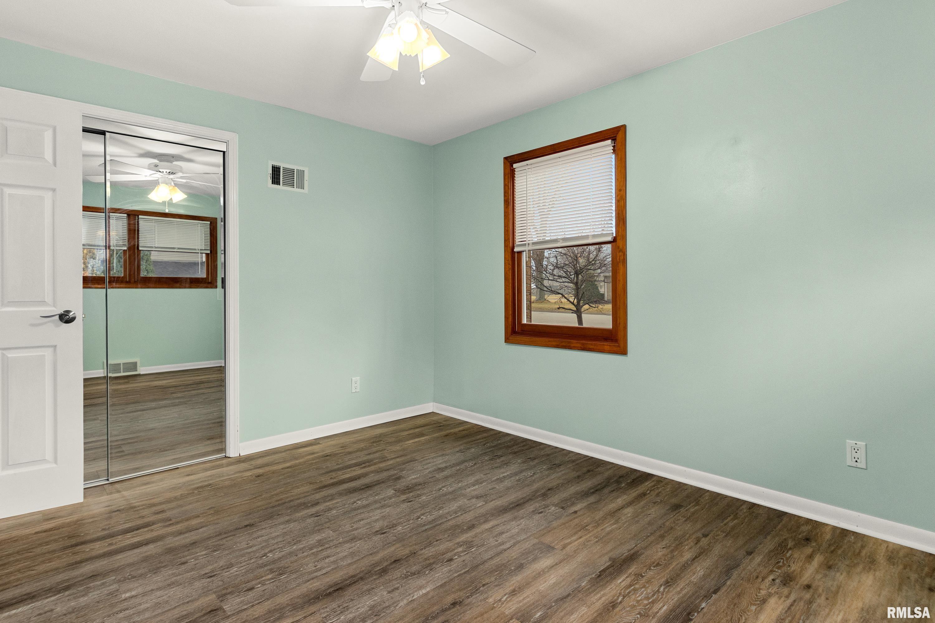 101 Elm Street Morton, IL 61550 - Photo 38 of 55