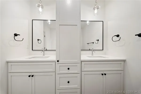 $995,000 | 167 Turn Bridge Lane, Sunrise Beach, MO 65079