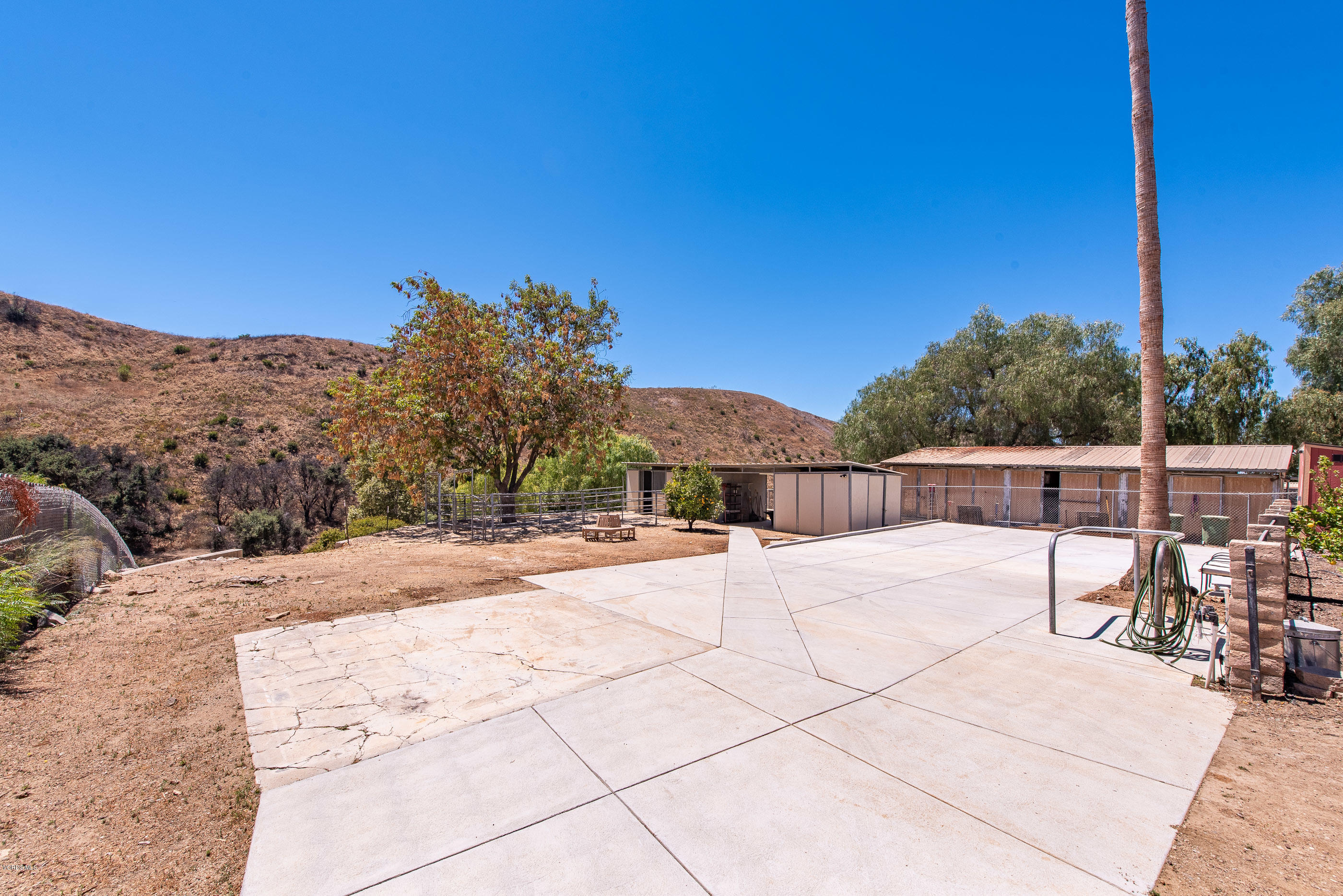 1242 Rambling Road Simi Valley, CA 93065 - Photo 50 of 81 1242 Rambling Rd Simi Valley-48
