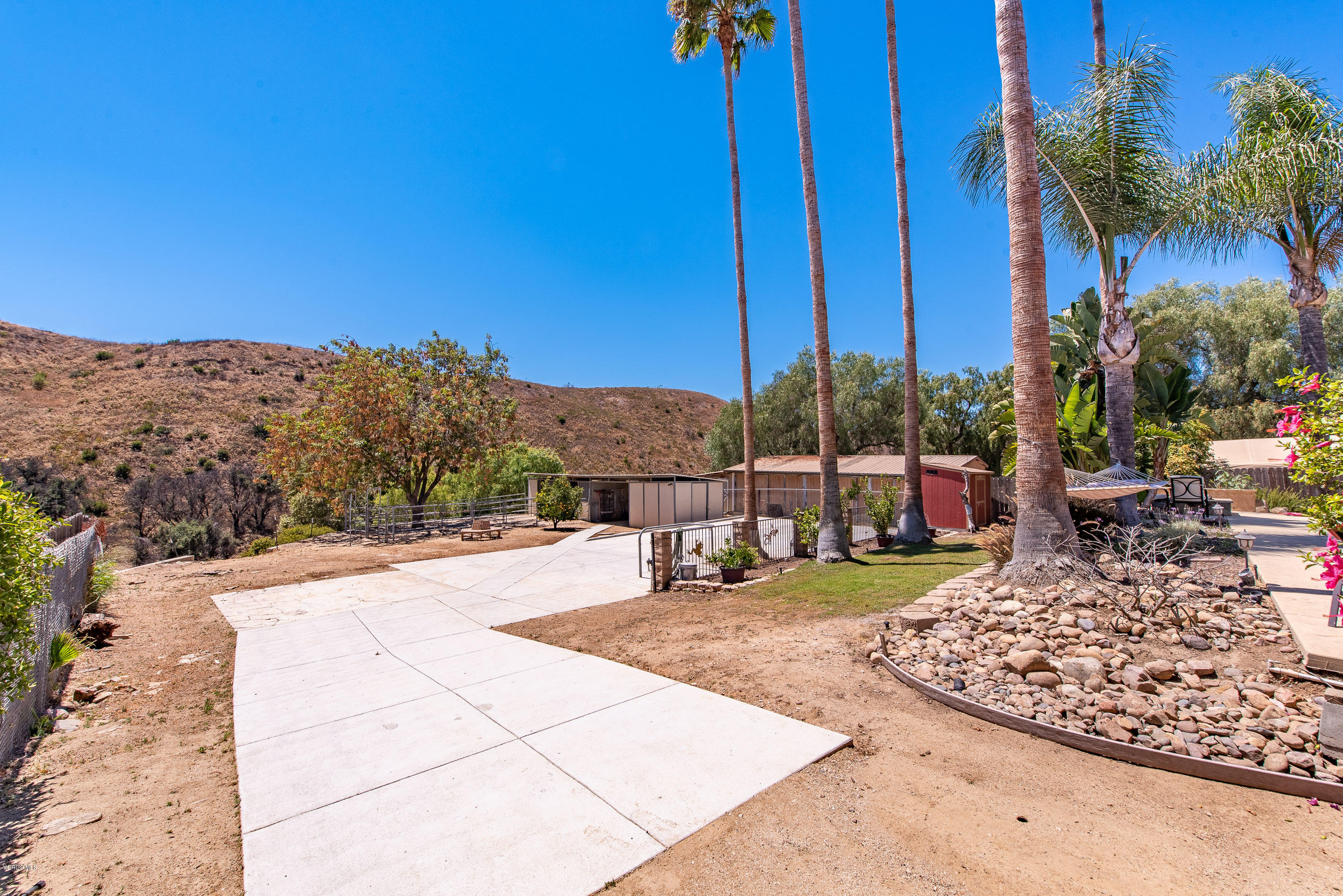 1242 Rambling Road Simi Valley, CA 93065 - Photo 57 of 81 1242 Rambling Rd Simi Valley-55