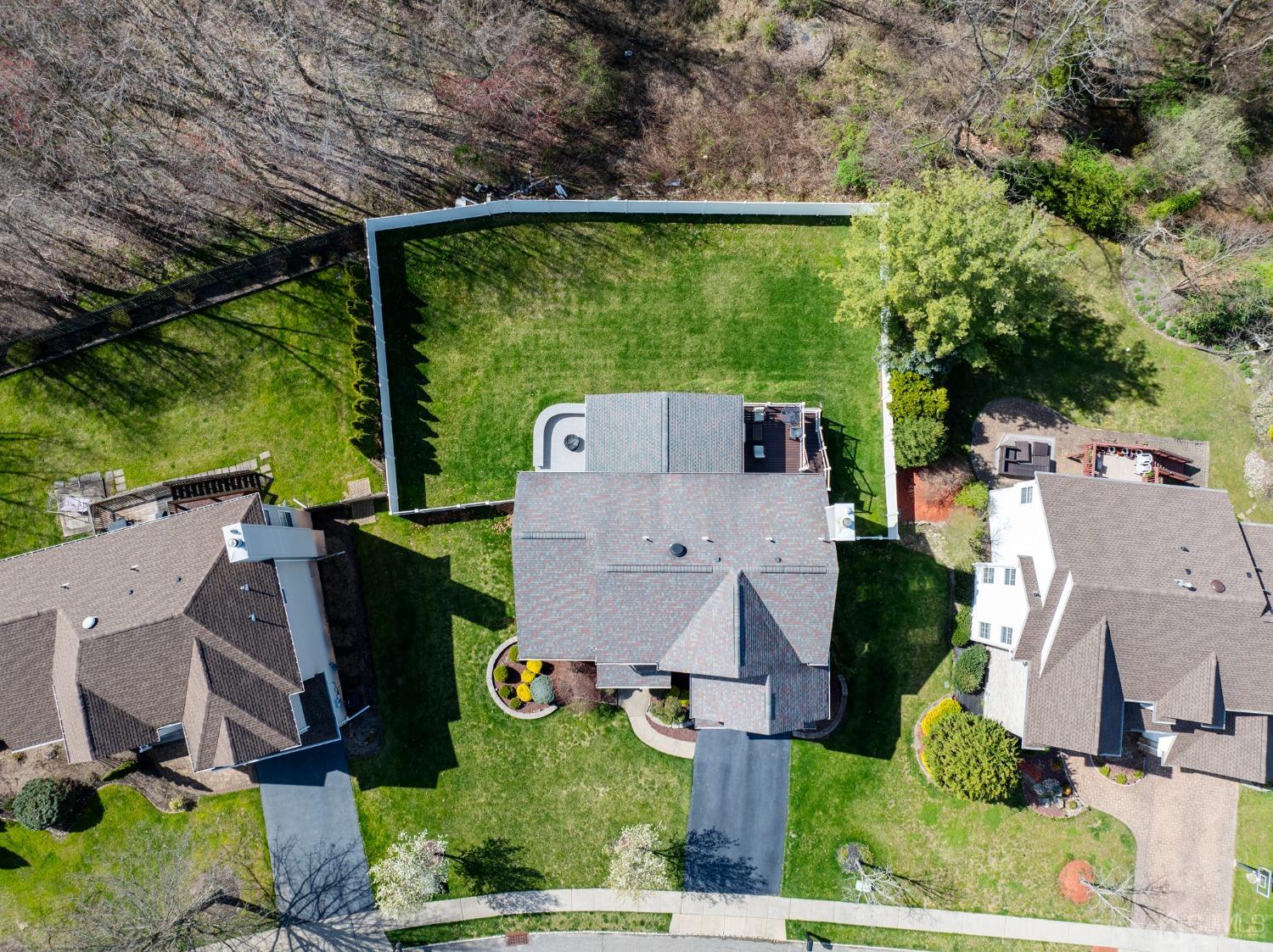 33 Edinburg Circle Old Bridge, NJ 07747 - Photo 50 of 51 an aerial view of a house with swimming pool and garden