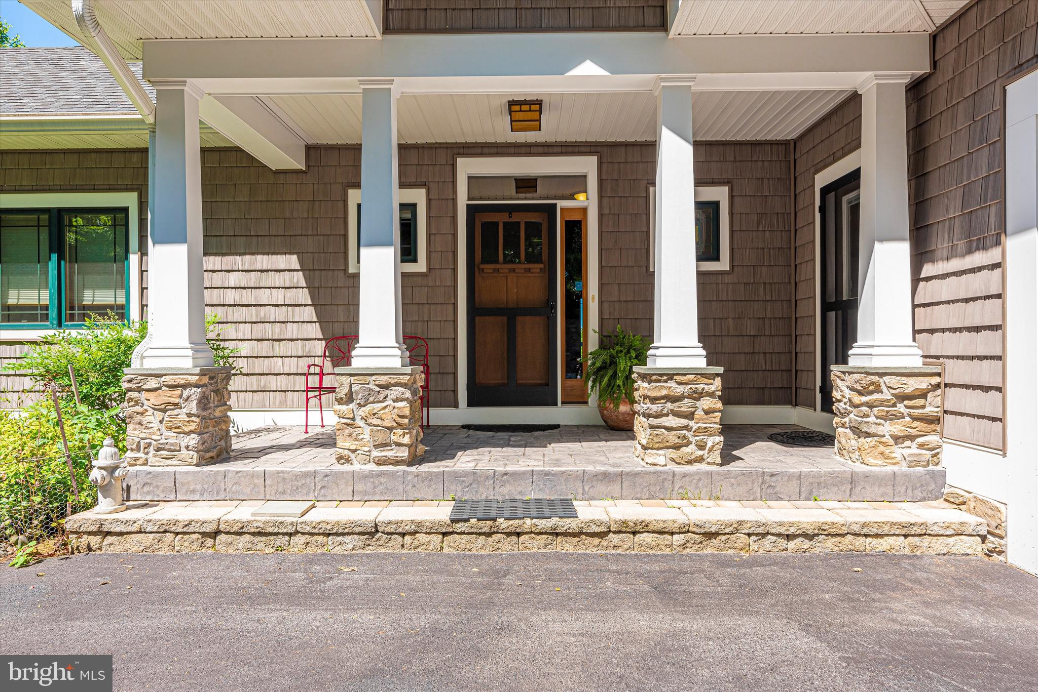 9013 Hawbottom Road Middletown, MD 21769 - Photo 4 of 57 Feel Completely at Peace the Moment You Arrive
