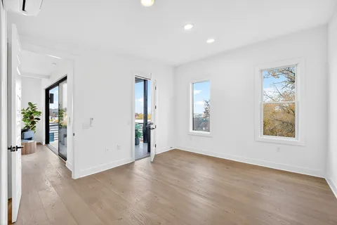 $1,139,900 | 2707 Salek View, Austin, TX 78741