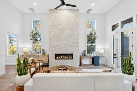 $1,139,900 | 2707 Salek View, Austin, TX 78741