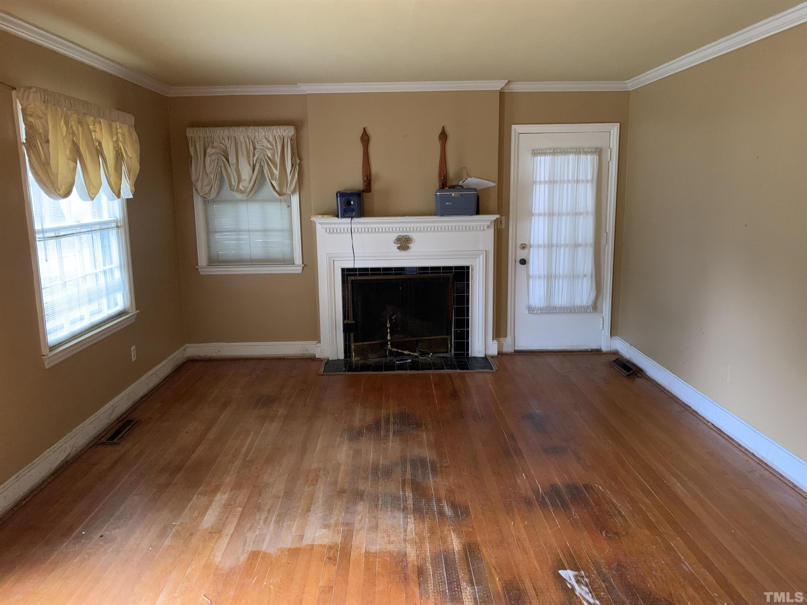 404 Clayton Avenue Roxboro, NC 27573 - Photo 3 of 5 Gallery Image 3