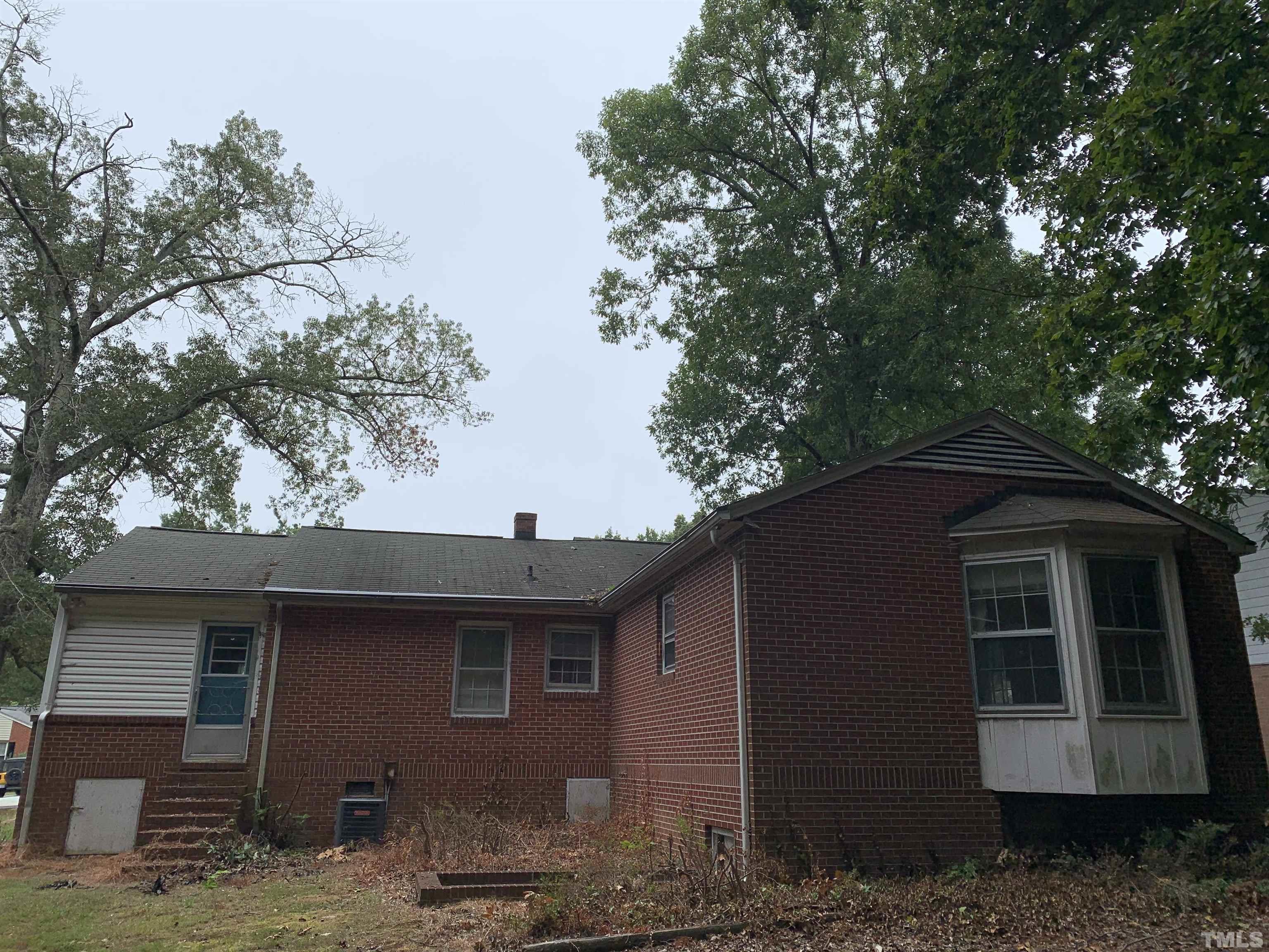 404 Clayton Avenue Roxboro, NC 27573 - Photo 4 of 5 Gallery Image 4