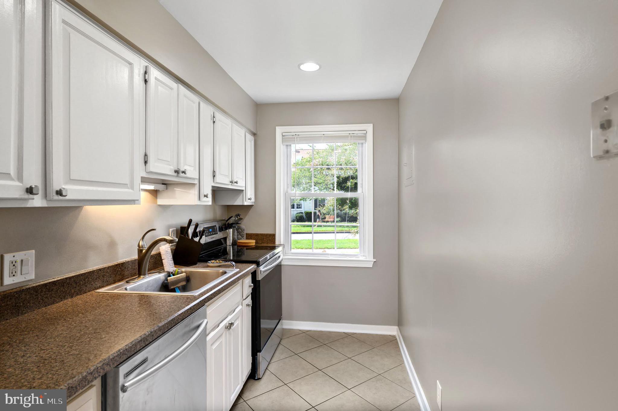 2230 Washington Avenue, Unit W103 Silver Spring, MD 20910 - Photo 4 of 17