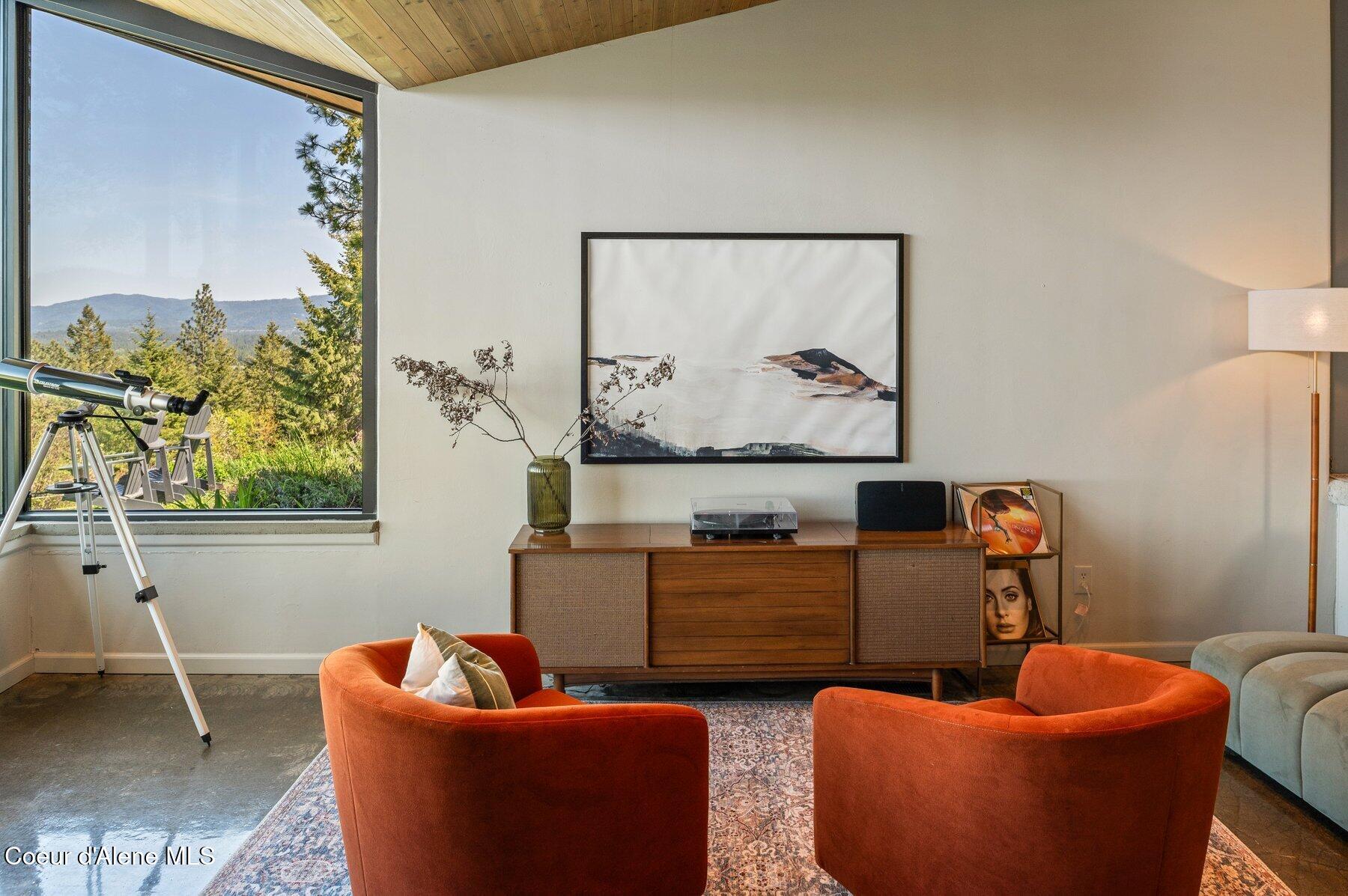 7801 West Eagle Ridge Road Coeur D'Alene, ID 83814 - Photo 26 of 111 Living Room