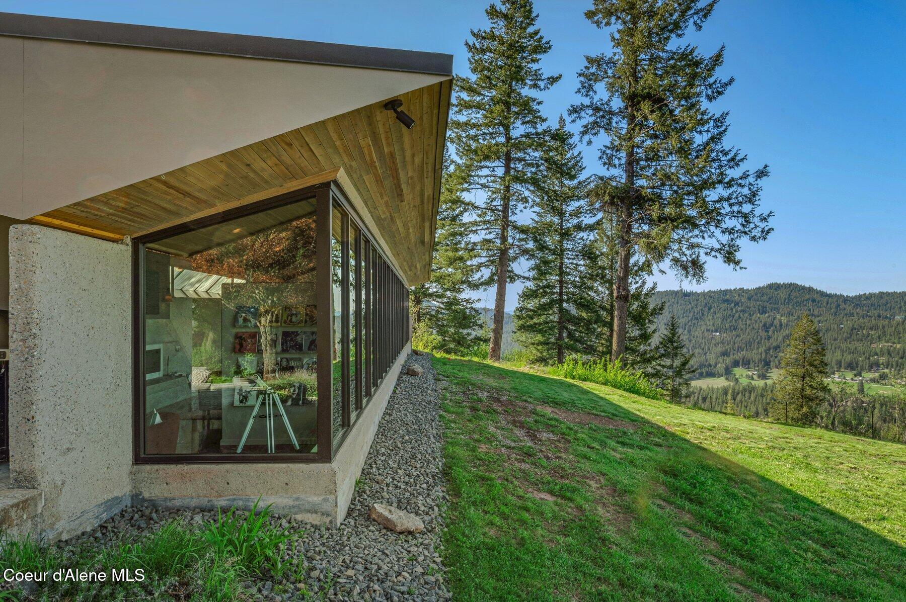 7801 West Eagle Ridge Road Coeur D'Alene, ID 83814 - Photo 68 of 111 Rear Elevation