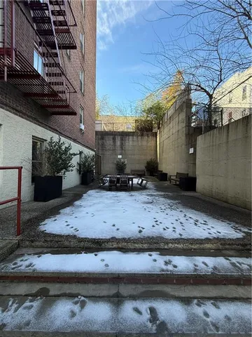 $159,999 | 67-25 Clyde Street, Unit 7H | Rego Park