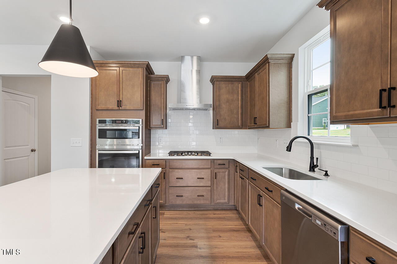 113 Savannah Moss Way Raleigh, NC 27603 - Photo 5 of 22 Gourmet Kitchen