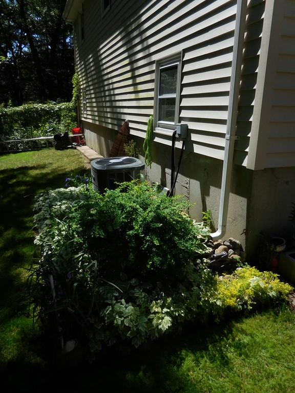 1 Lancaster Road Randolph, MA 02368 - Photo 3 of 16 Gallery Image 3
