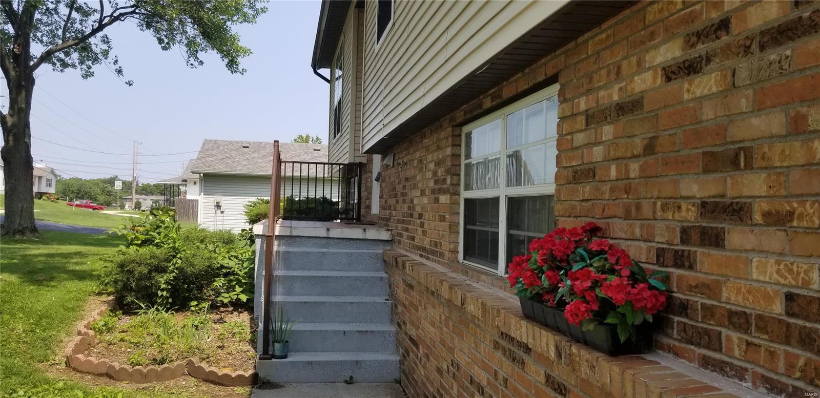 142 Shiloh Station Road O'Fallon, IL 62269 - Photo 12 of 93