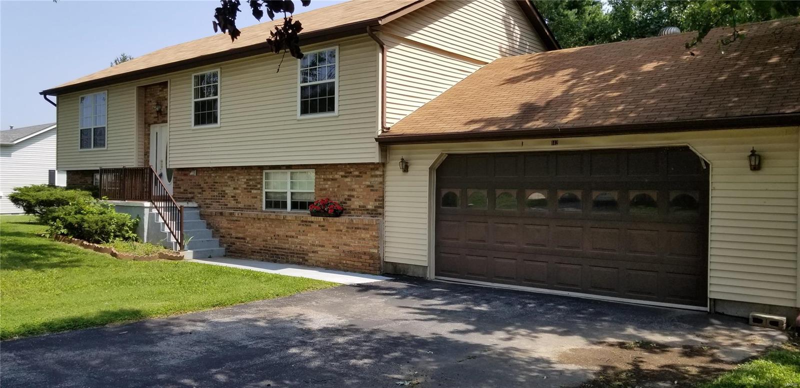 142 Shiloh Station Road O'Fallon, IL 62269 - Photo 13 of 93