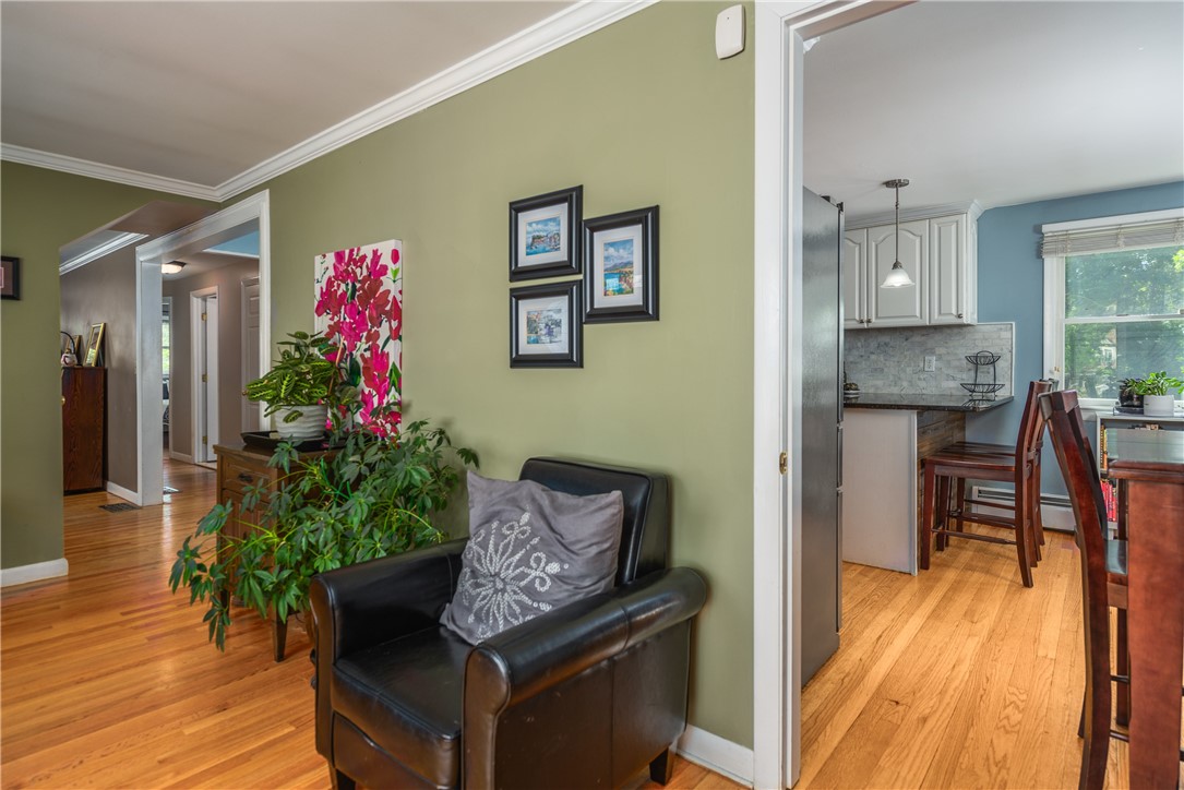 33 Wilbur Road Lincoln, RI 02865 - Photo 6 of 50