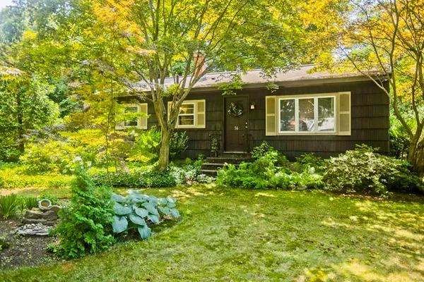 $289,900 | 56 Santa Maria Street, Springfield, MA 01104