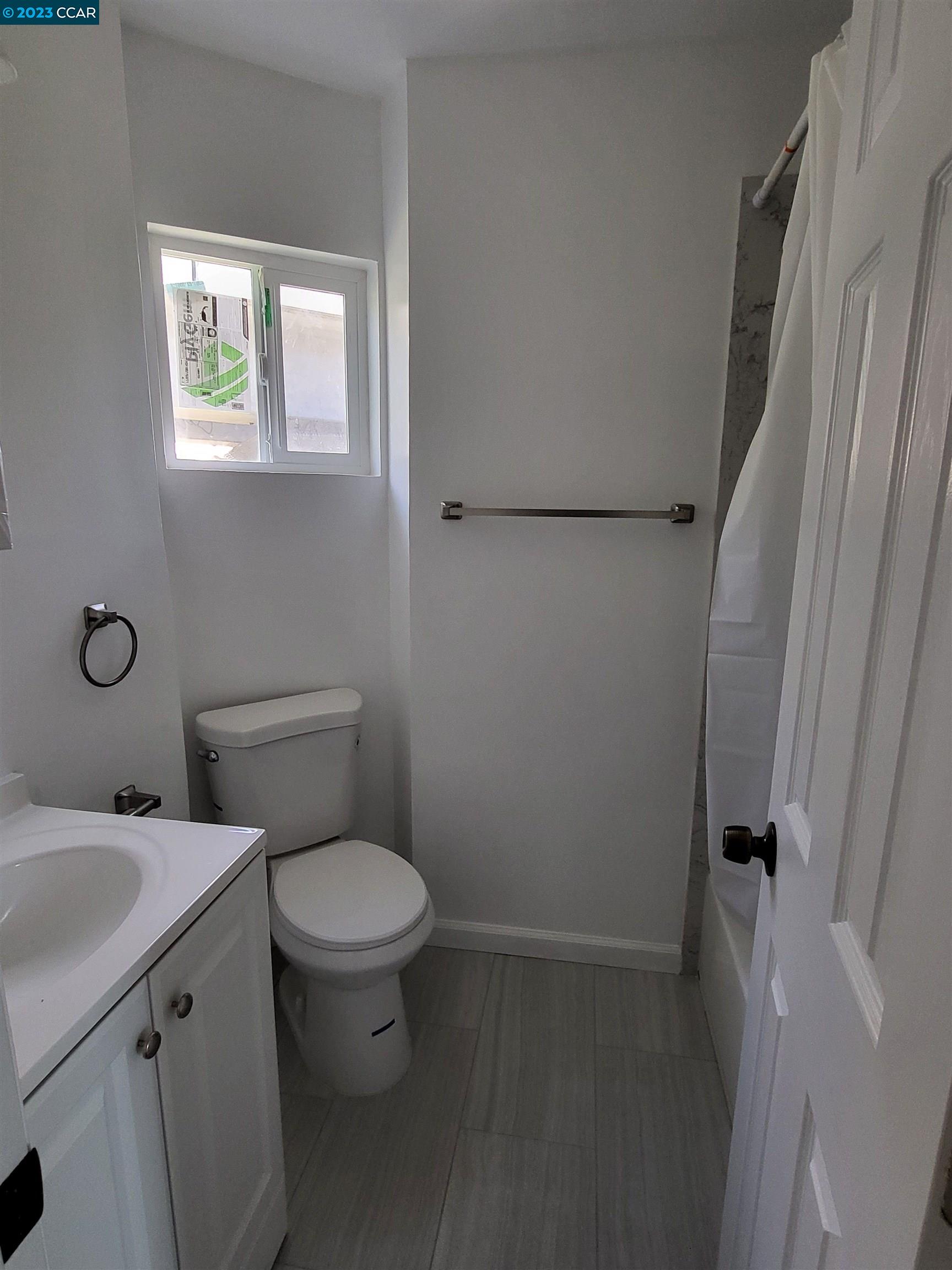 1315 Curtis Street Berkeley, CA 94702 - Photo 7 of 8