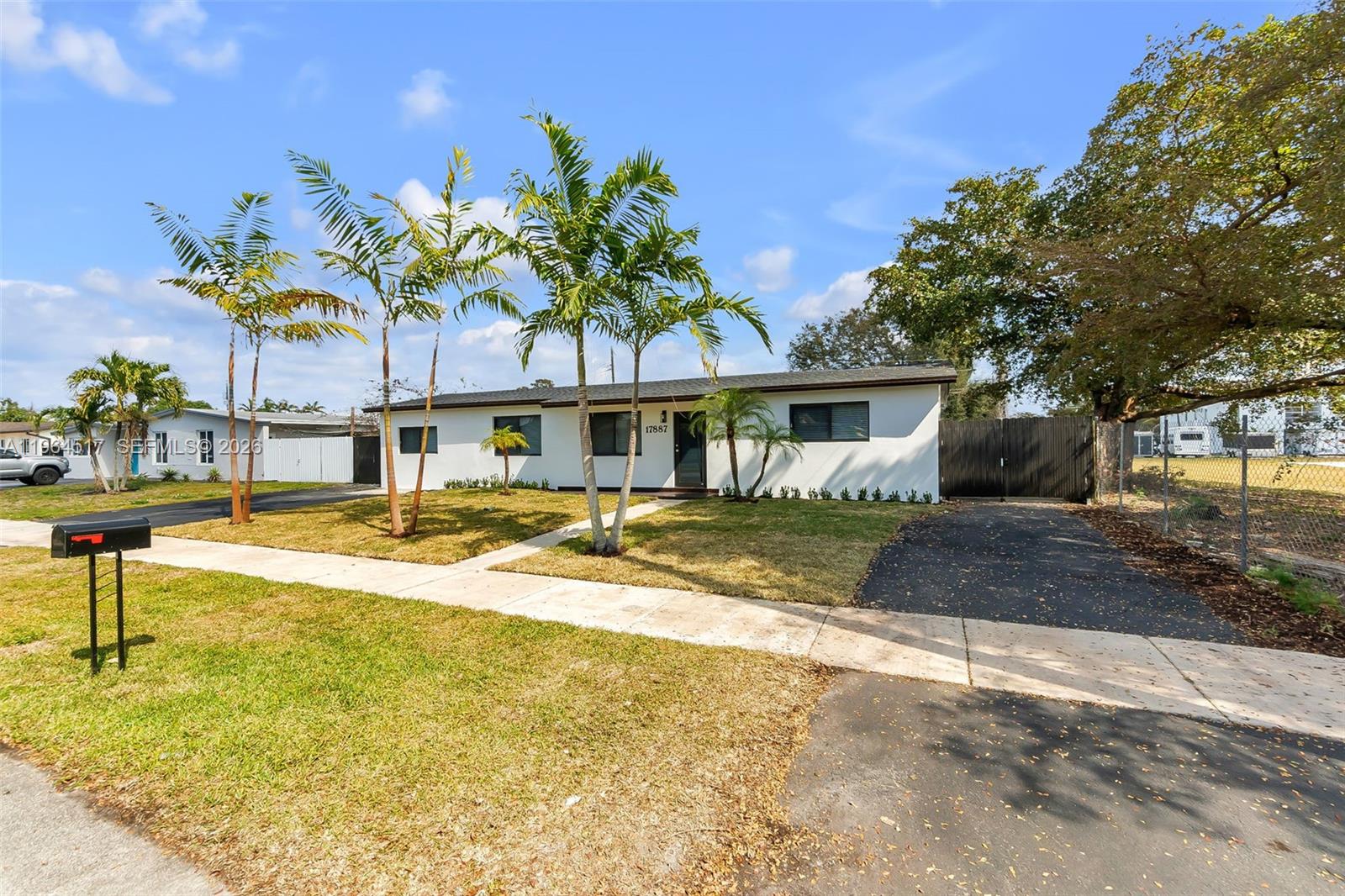 17887 Northwest 78th Place Hialeah, FL 33015 - Photo 3 of 46