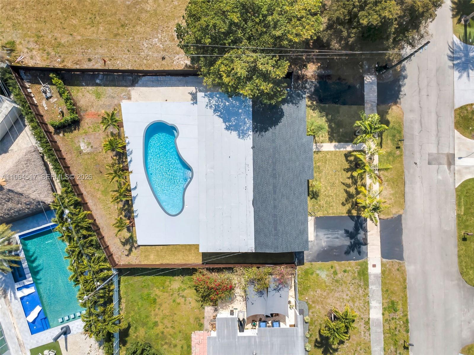 17887 Northwest 78th Place Hialeah, FL 33015 - Photo 42 of 46