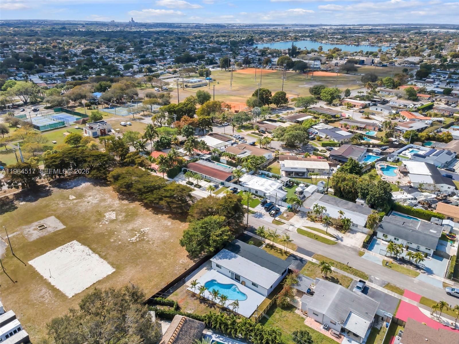 17887 Northwest 78th Place Hialeah, FL 33015 - Photo 45 of 46