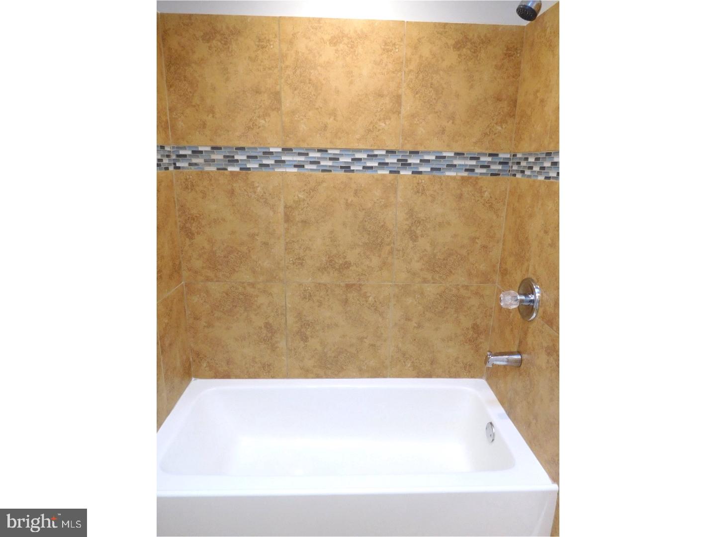 12660 Chilton Road Philadelphia, PA 19154 - Photo 14 of 24 Gallery Image 14
