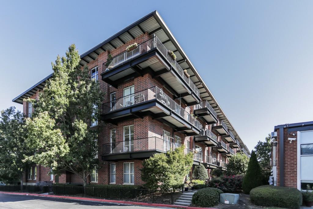 Welcome to Chamblee's trendy Peachtree Malone Lofts!