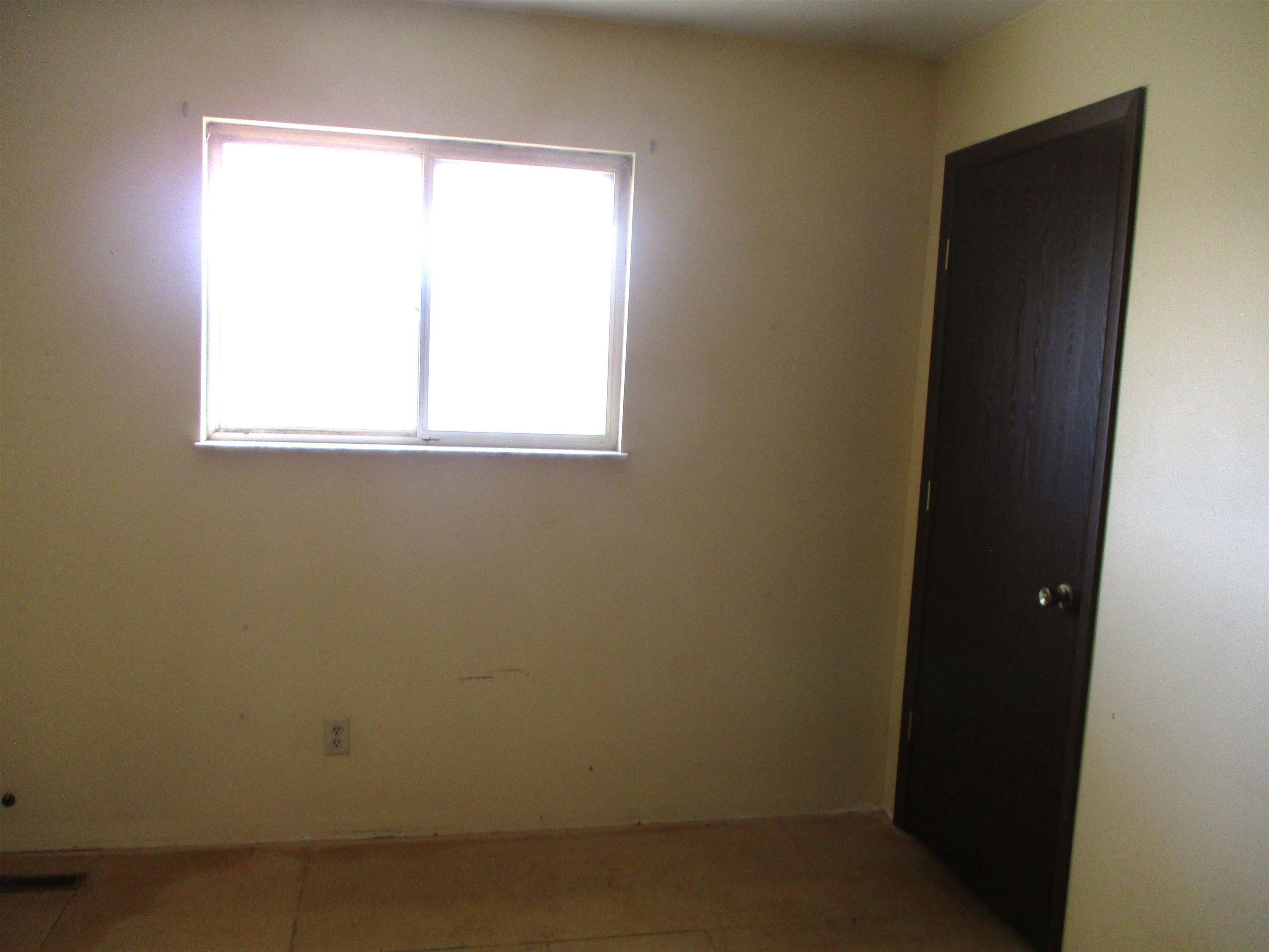 3622 Lansing Road Bancroft, MI 48414 - Photo 16 of 33 50134917-91d214f7-40ab-4ea1-8dbb-dca65cdc0cdf.JPG