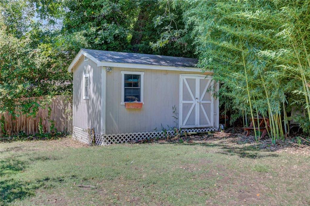 504 Rockspring Road High Point, NC 27262 - Photo 28 of 30 Gallery Image 28
