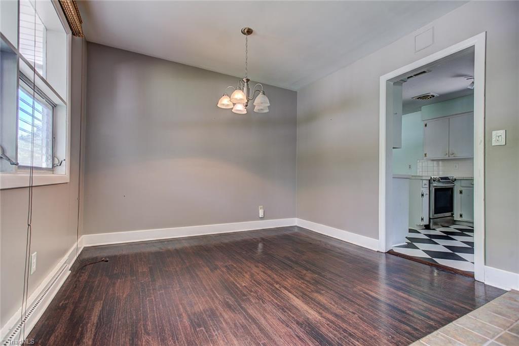 504 Rockspring Road High Point, NC 27262 - Photo 8 of 30 Gallery Image 8