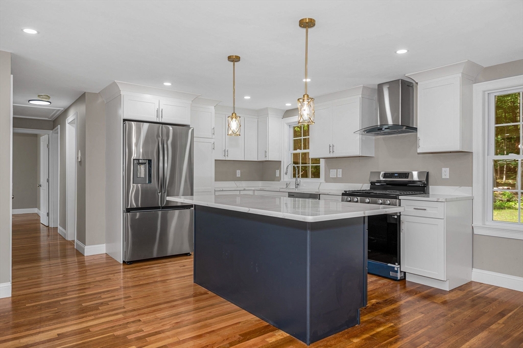 8 Galloway Road Chelmsford, MA 01824 - Photo 5 of 24