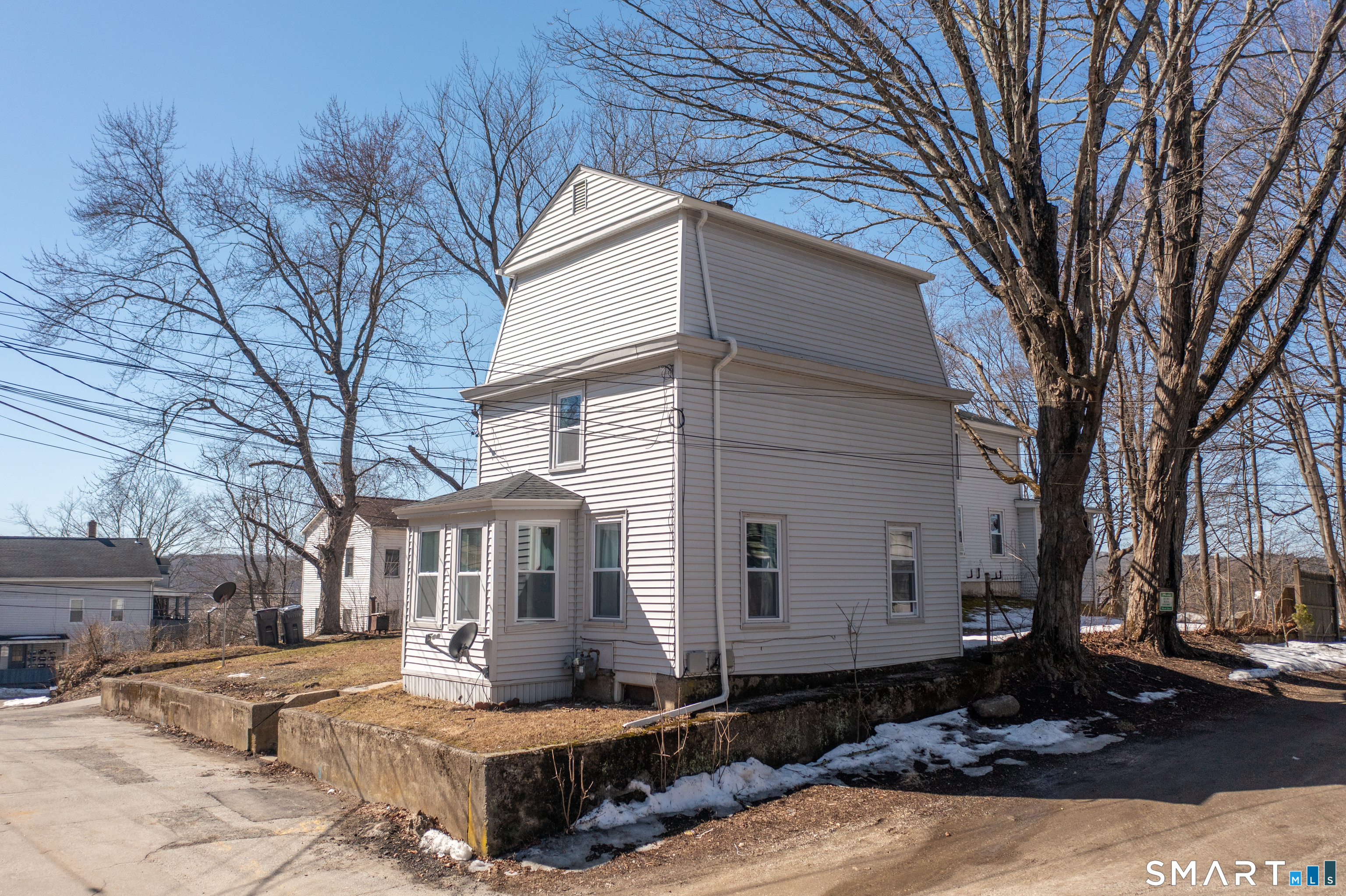 2-12 Lyon Street Putnam, CT 06260 - Photo 10 of 39