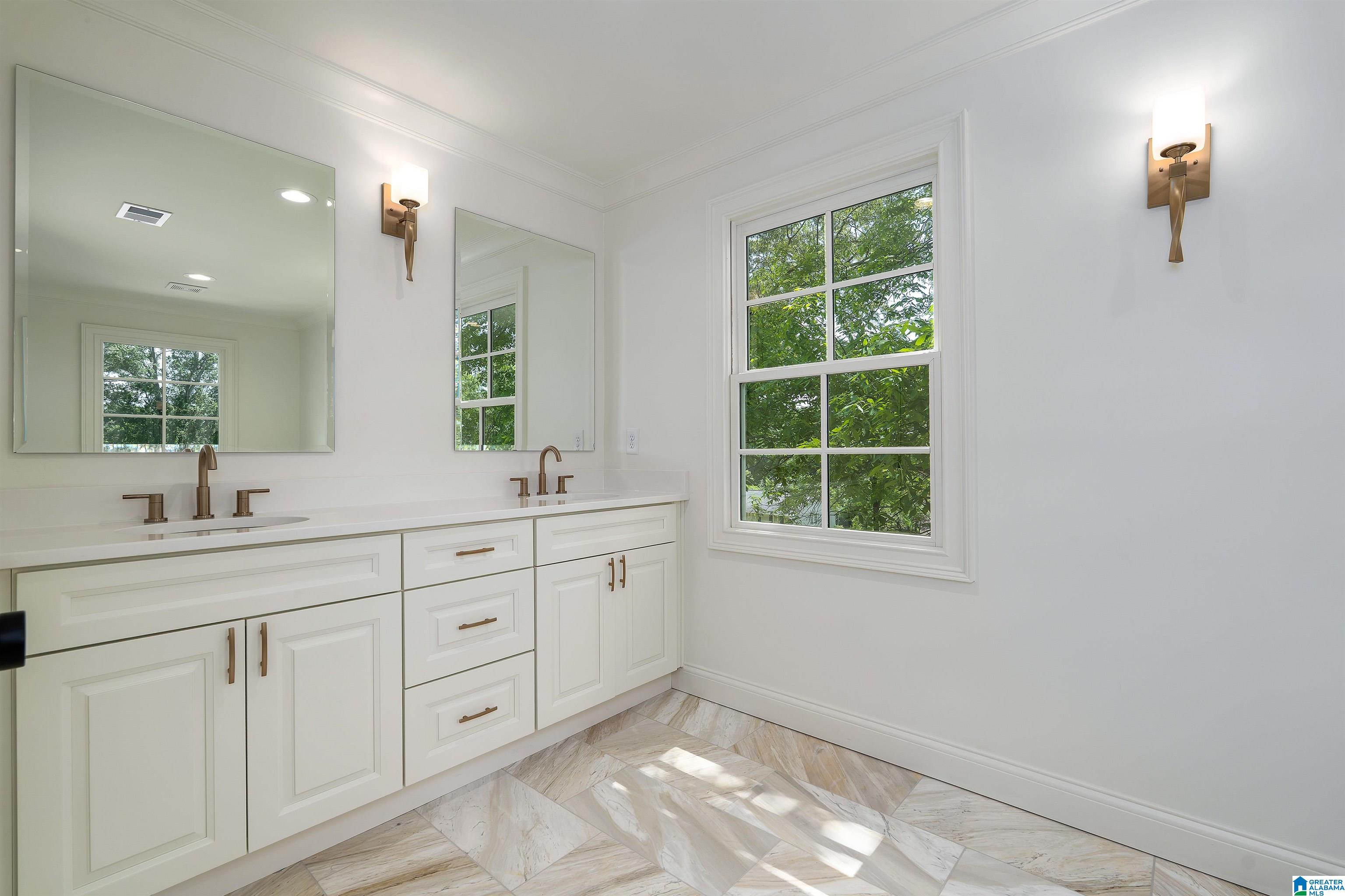 3752 North Woodridge Road Birmingham, AL 35223 - Photo 36 of 48