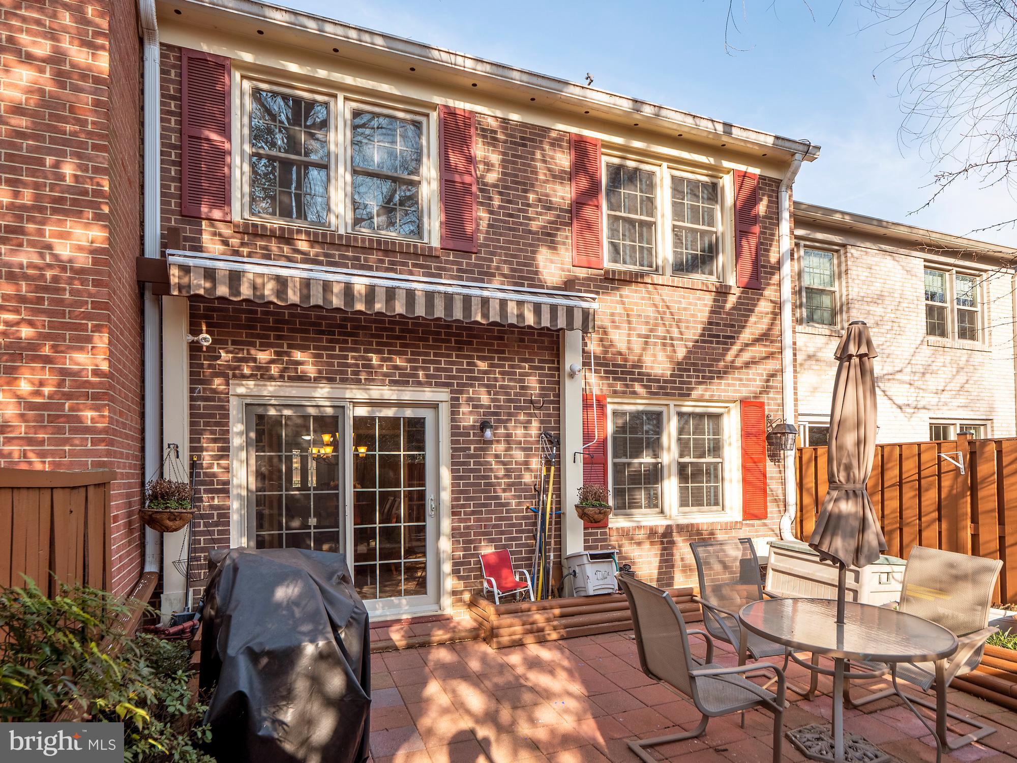1820 Golf View Court Reston, VA 20190 - Photo 29 of 29 Gallery Image 29