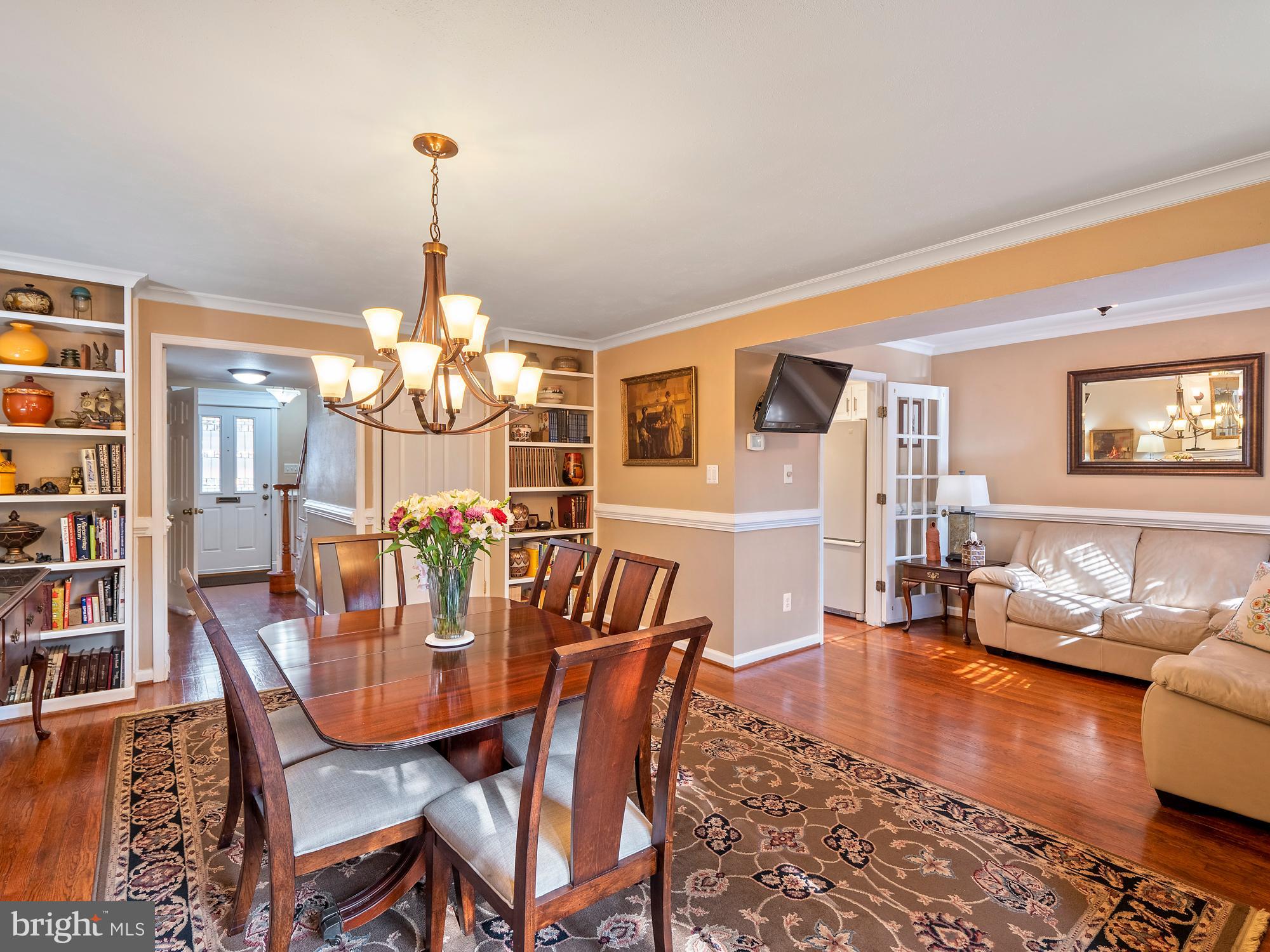 1820 Golf View Court Reston, VA 20190 - Photo 6 of 29 Gallery Image 6