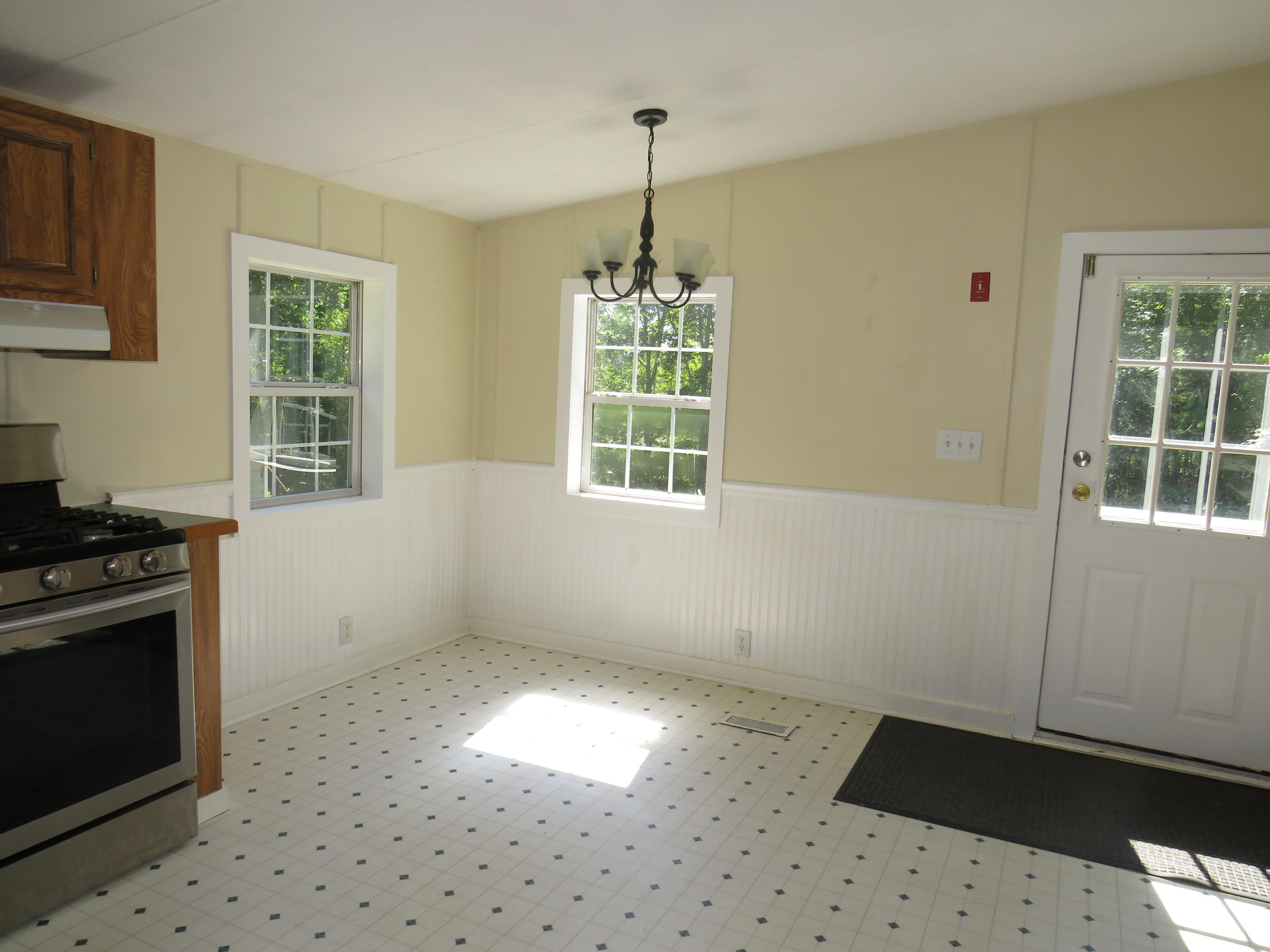 91 Valley View Warren, ME 04864 - Photo 8 of 20 IMG_1239