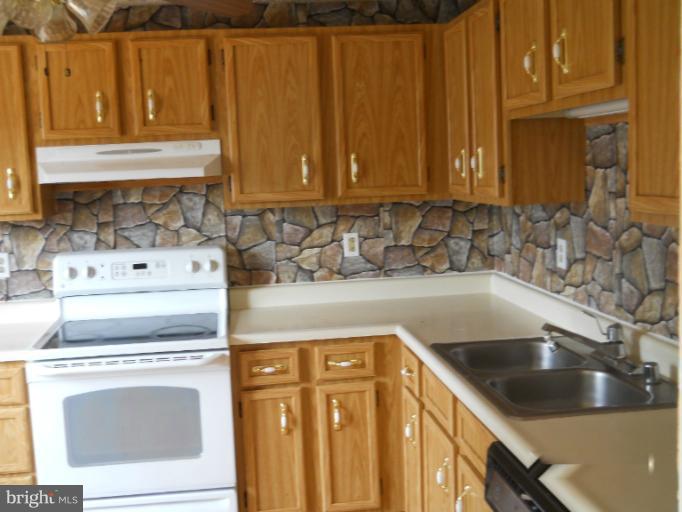 4016 Cedar Mills Road Randallstown, MD 21133 - Photo 10 of 27 Kitchen-photo two